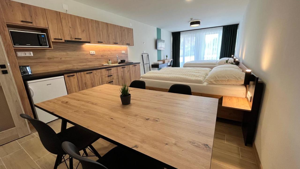 Rezidex Apartmanhaz Szeged Extérieur photo